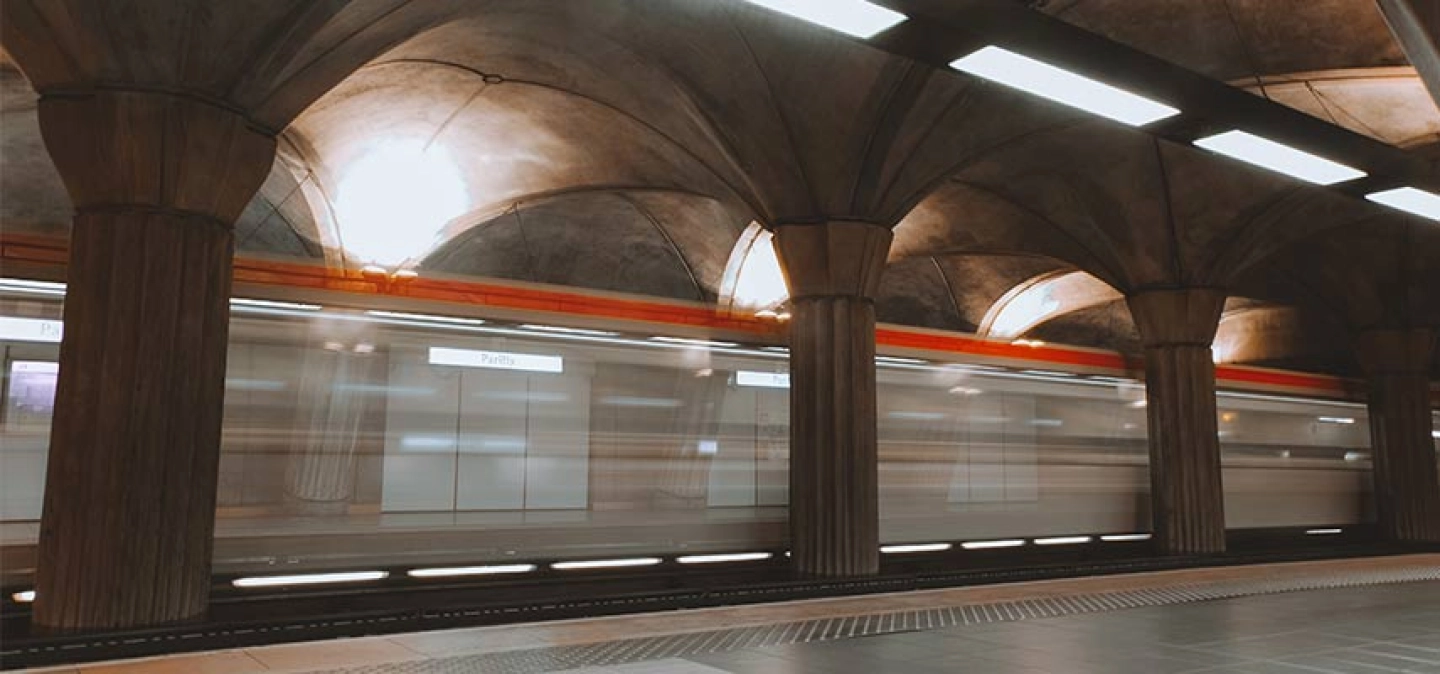 Cette photo cache les secrets derrière les noms des métros lyonnais