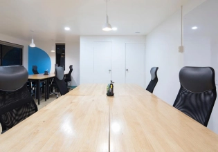 bureaux lyonnais lumineux